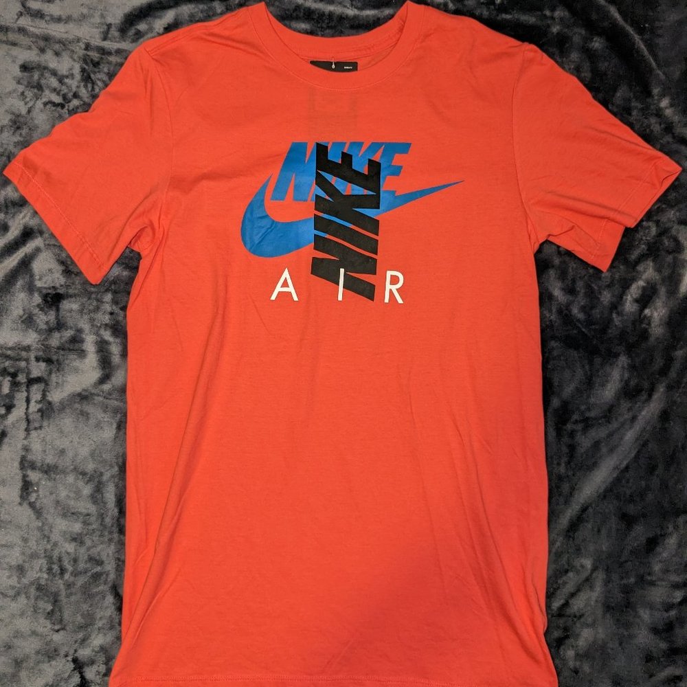 NWT - NIKE - Ember Glow Tee